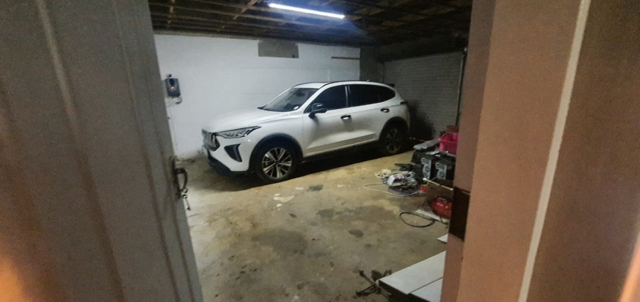 4 Bedroom Property for Sale in Rietfontein AH North West